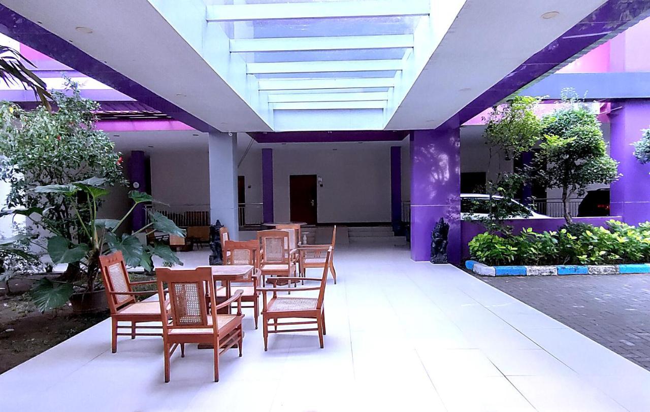 Twin Star Hotel Surakarta  Luaran gambar