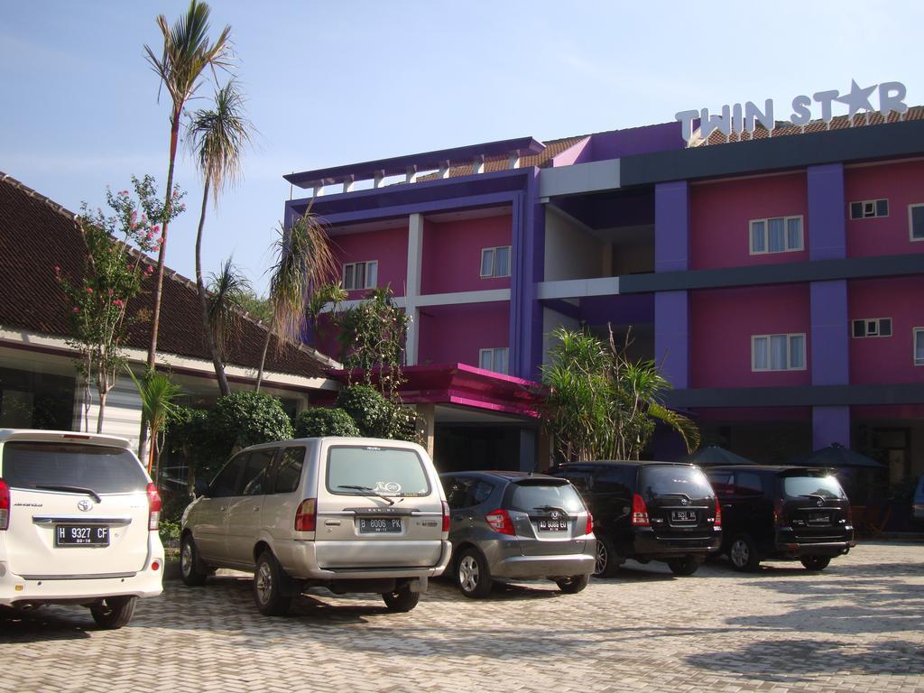 Twin Star Hotel Surakarta  Luaran gambar